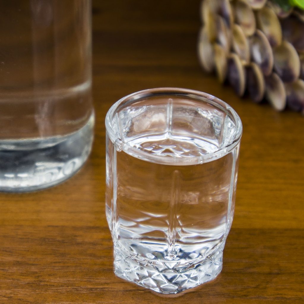 Кордиал (Cordial): понятие, виды и рецепт для коктейлей