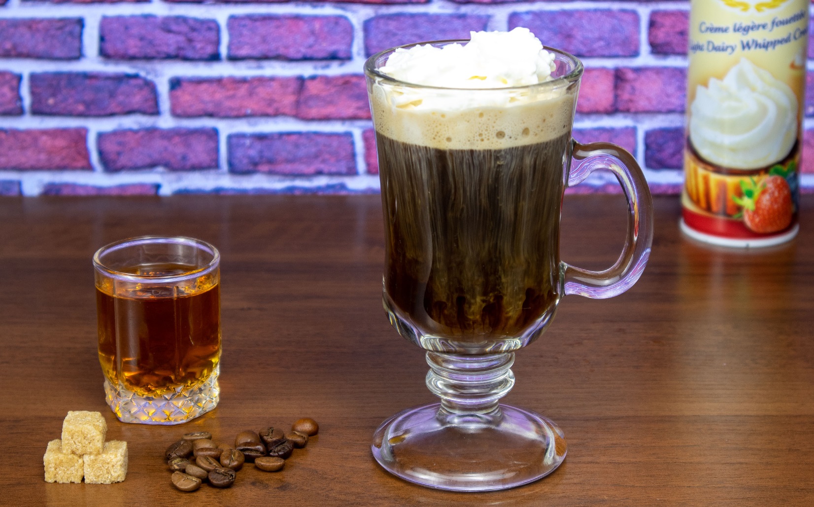 фото кофе с ромом и сливками