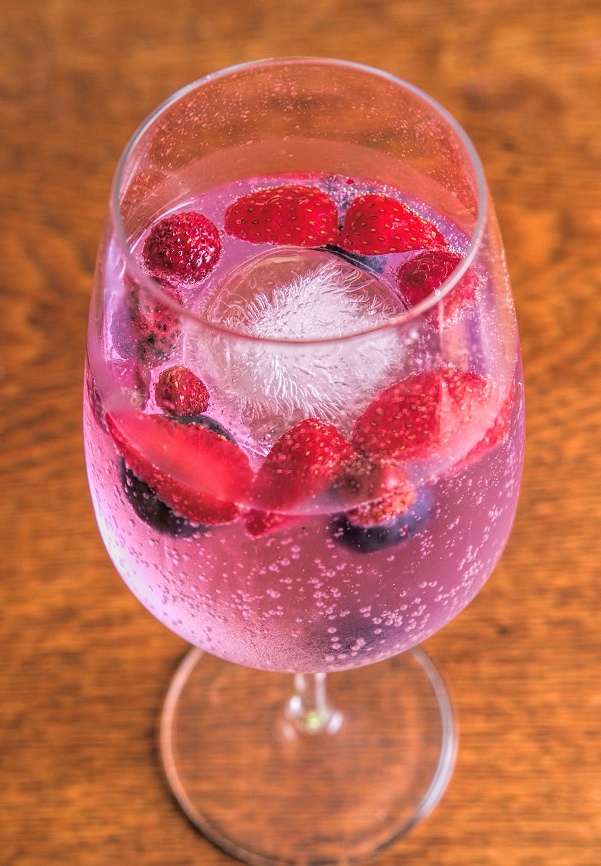 фото с чем правильно пить розовый джин