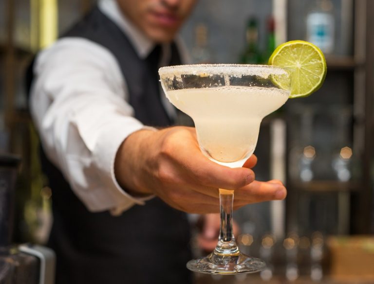 Как правильно пить текилу, чем закусывать и разбавлять