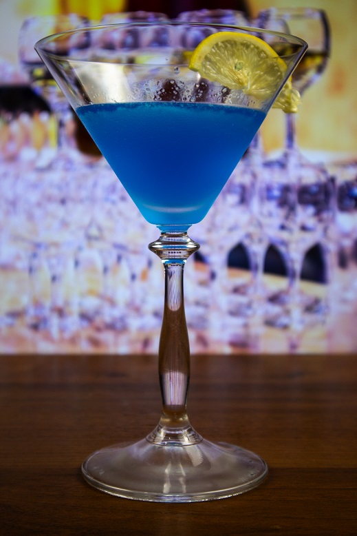 фото коктейля голубой камикадзе
