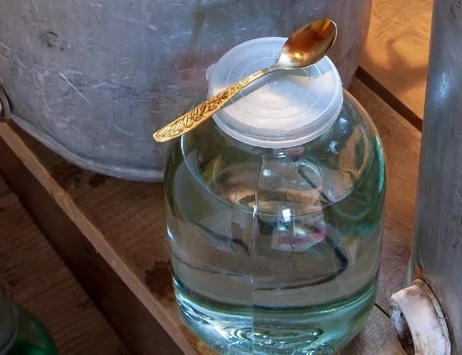 фото самогона на спиртовых дрожжах