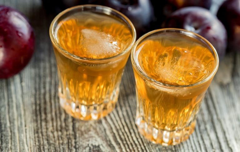 Ракия – понятие, культура употребления и домашний рецепт