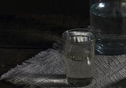 Рецепт браги из терновника. domashnij samogon iz terna. Рецепт браги из терновника фото. Рецепт браги из терновника-domashnij samogon iz terna. картинка Рецепт браги из терновника. картинка domashnij samogon iz terna. Самогон из терна, или терновника (дикой сливы), получается приятным, его называют одним из самых вкусных напитков, которые можно приготовить в домашних условиях. В интернете не составит труда отыскать пару-тройку рецептов, которые не будут отличаться особой сложностью. Освоить процесс создания подобного продукта под силу даже неопытному самогонщику. Чего уж там говорить о тех винокурах, которые не один раз использовали плоды терновника для получения высококачественного алкоголя.