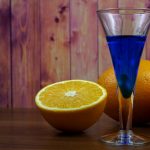 Синий алкогольный напиток из ивановых