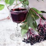 фото настойки из ягод черной бузины