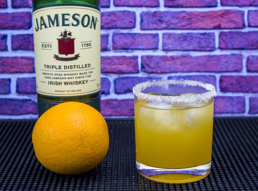 фото коктейля виски с апельсиновым соком