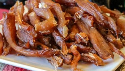фото мясных куриных чипсов джерки