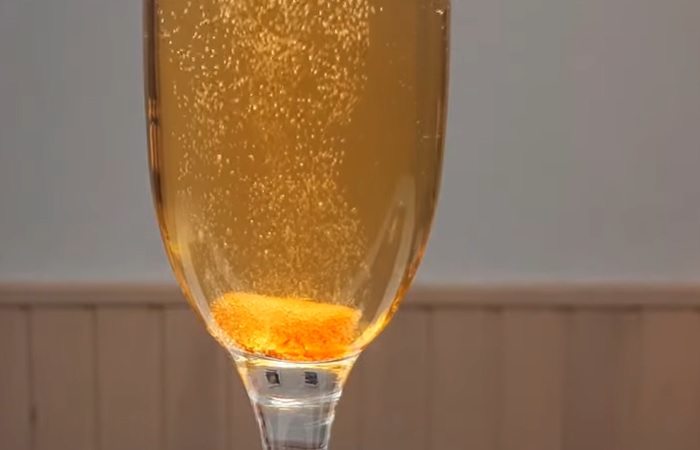 фото пузырьков в Шампань Коктейле