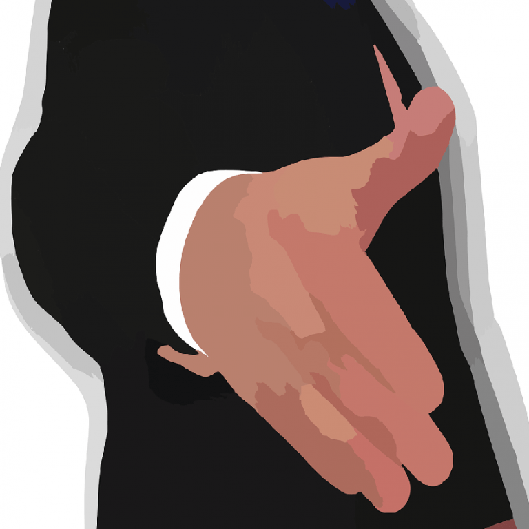 Почему трясутся руки после алкоголя и как от этого избавиться